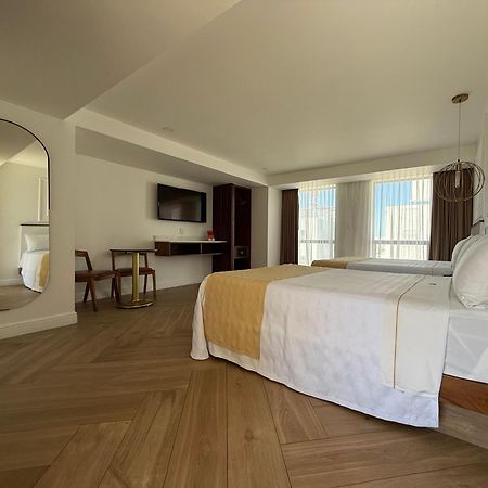 Six Hotel Guadalajara Degollado Εξωτερικό φωτογραφία