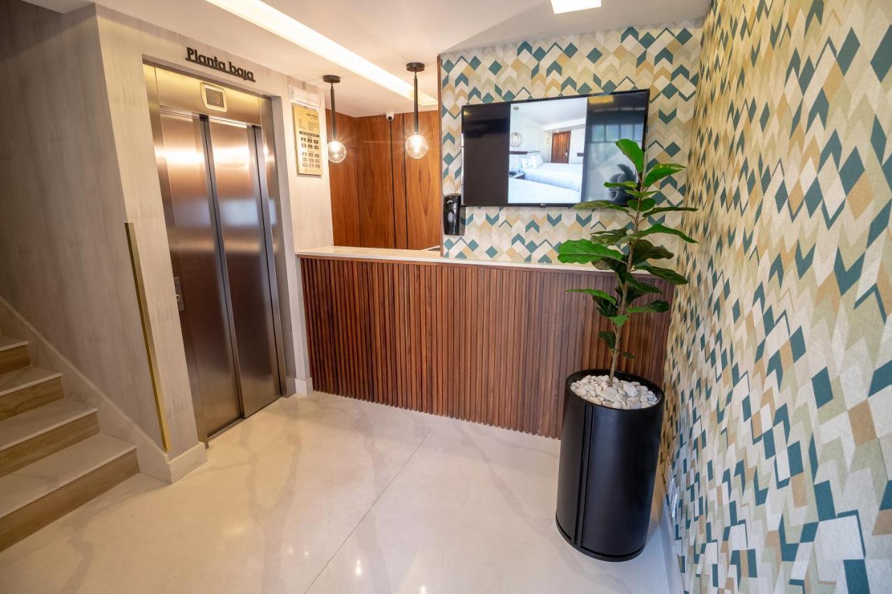 Six Hotel Guadalajara Degollado Εξωτερικό φωτογραφία