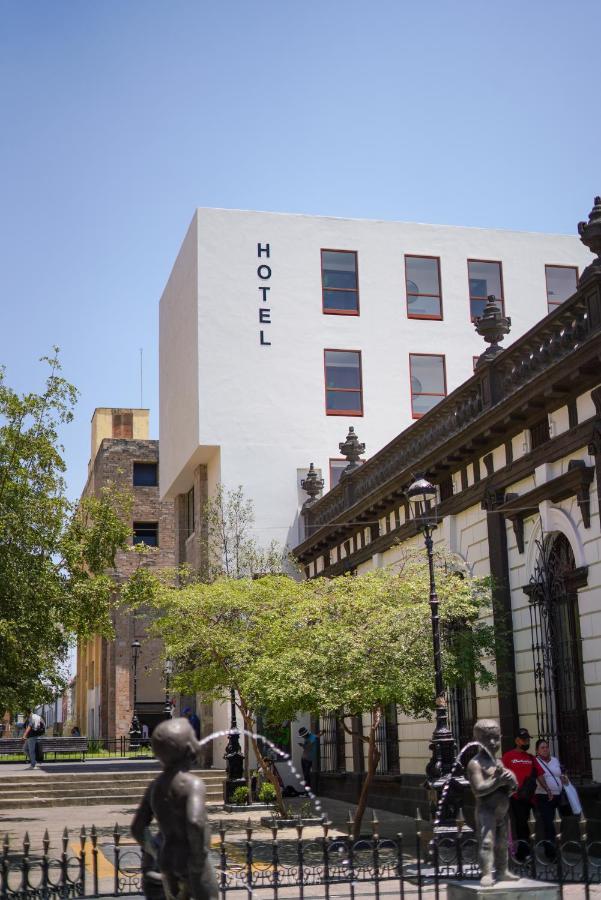 Six Hotel Guadalajara Degollado Εξωτερικό φωτογραφία