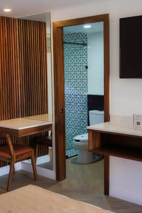 Six Hotel Guadalajara Degollado Εξωτερικό φωτογραφία